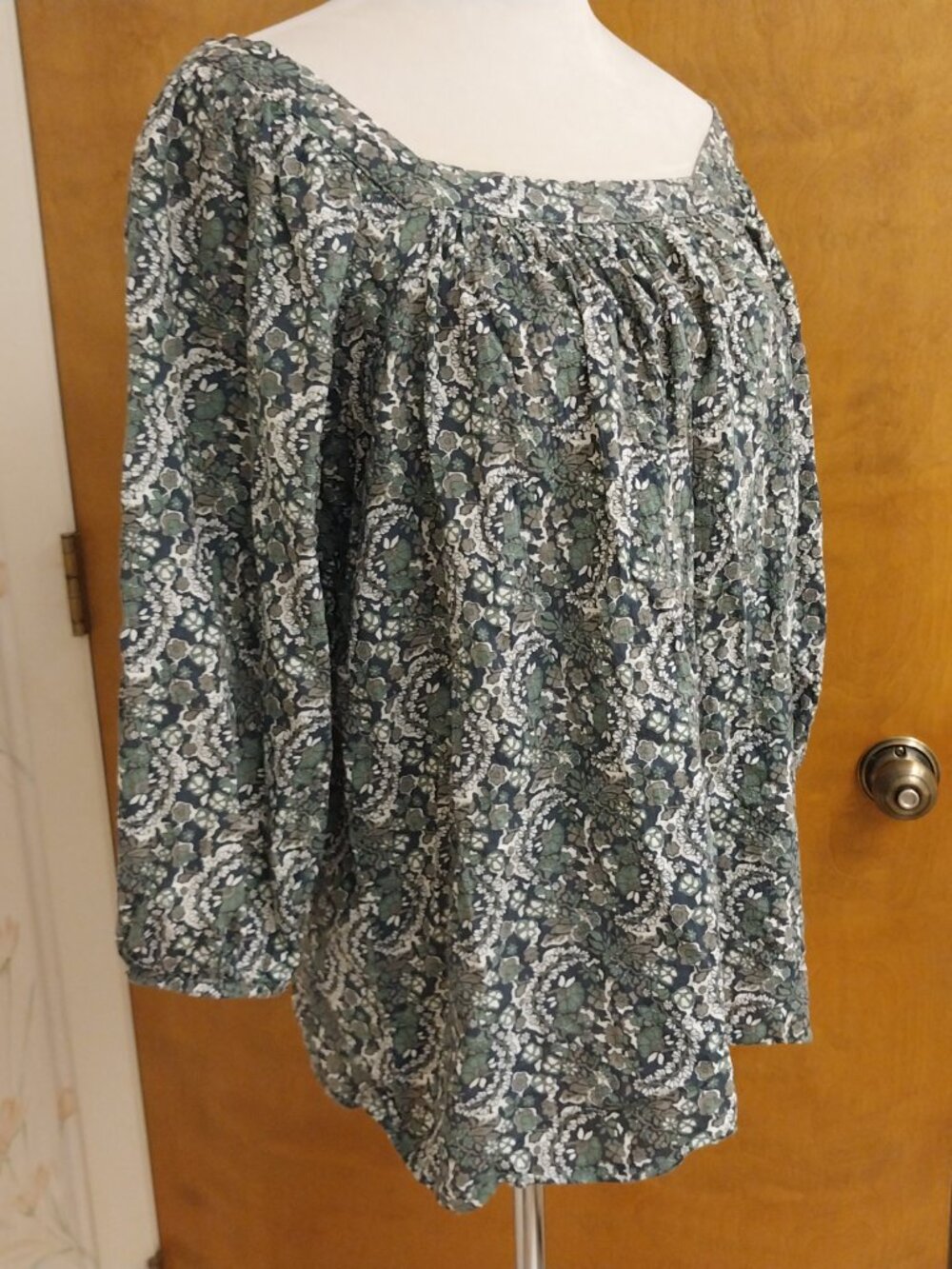CHAPS FLORAL PRINT PEASANT TOP BLOUSE SIZE L - Picture 3 of 7